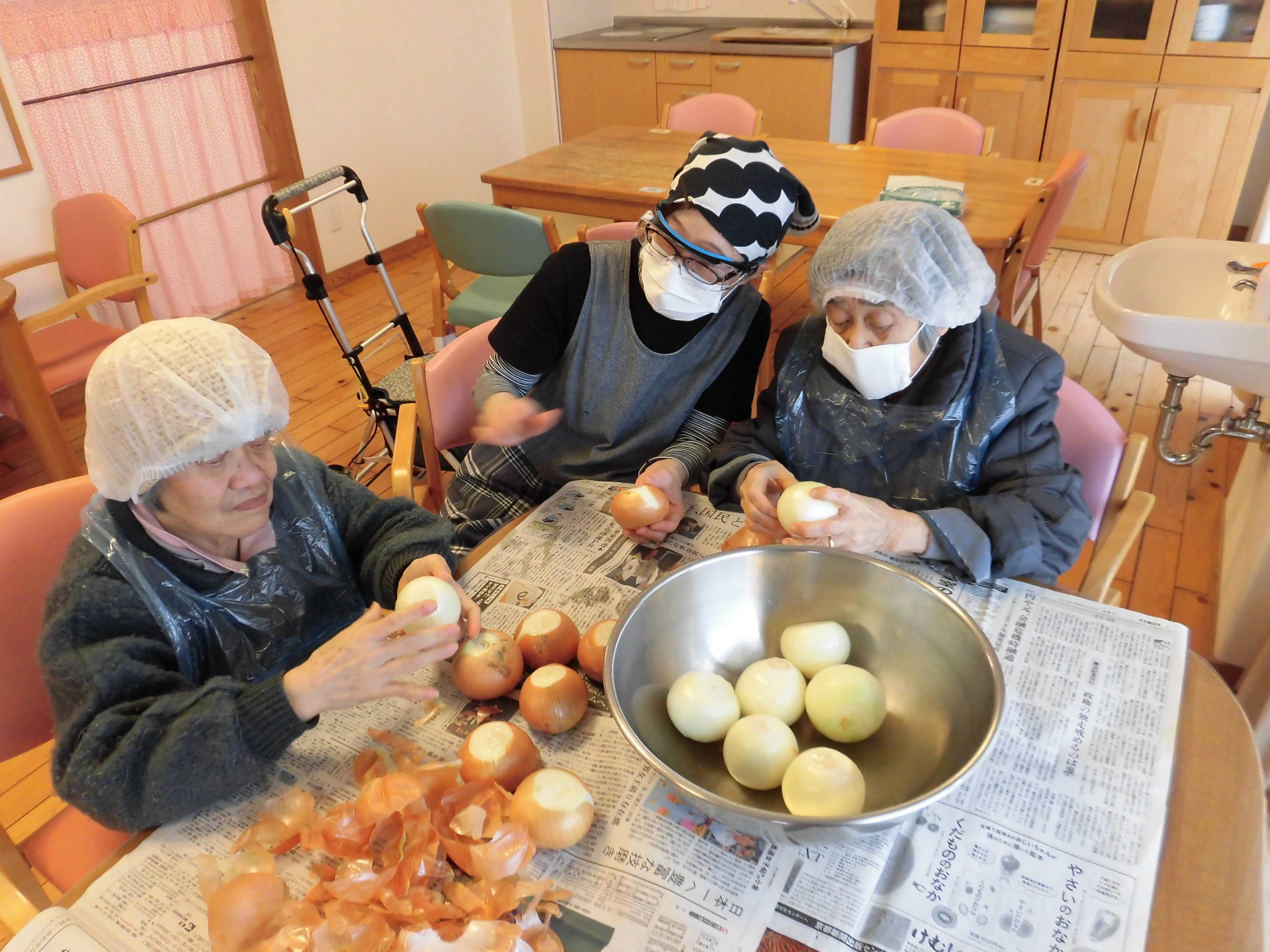 溝谷満寿園の畑で野菜が獲れました